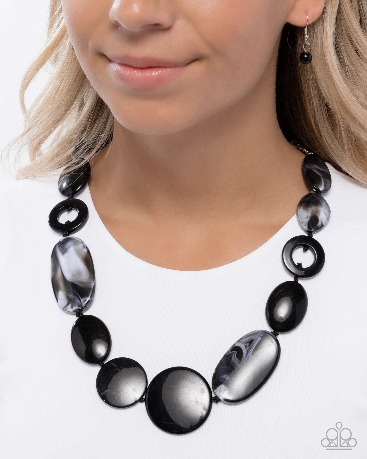 Show Them Whos GLOSS - Black Necklace
