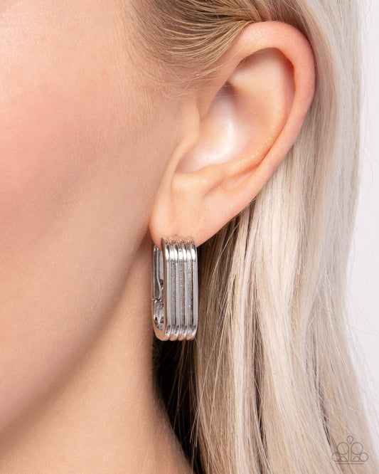 Vendetta Vanity - Silver Earring