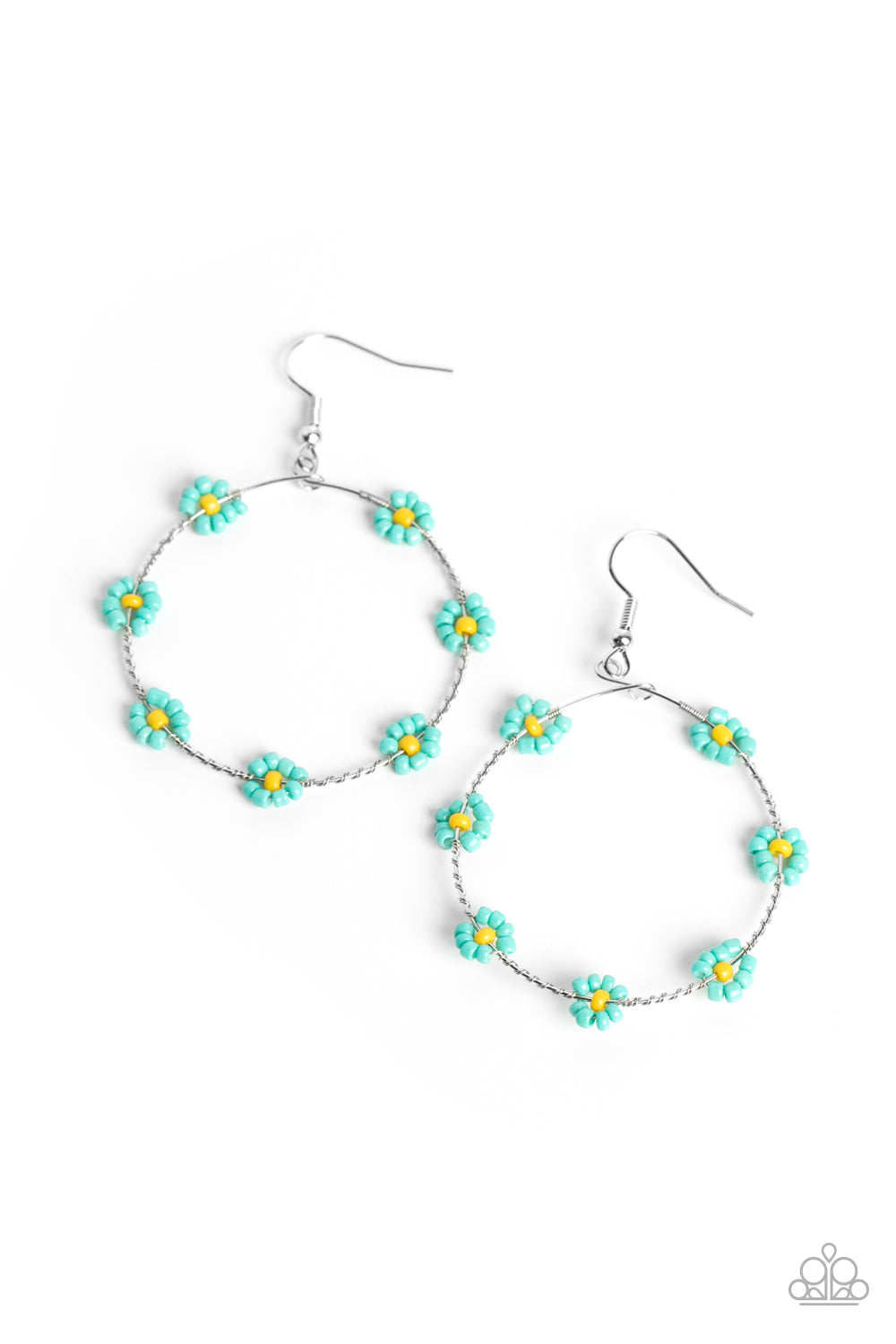 Dainty Daisies - Blue Earring