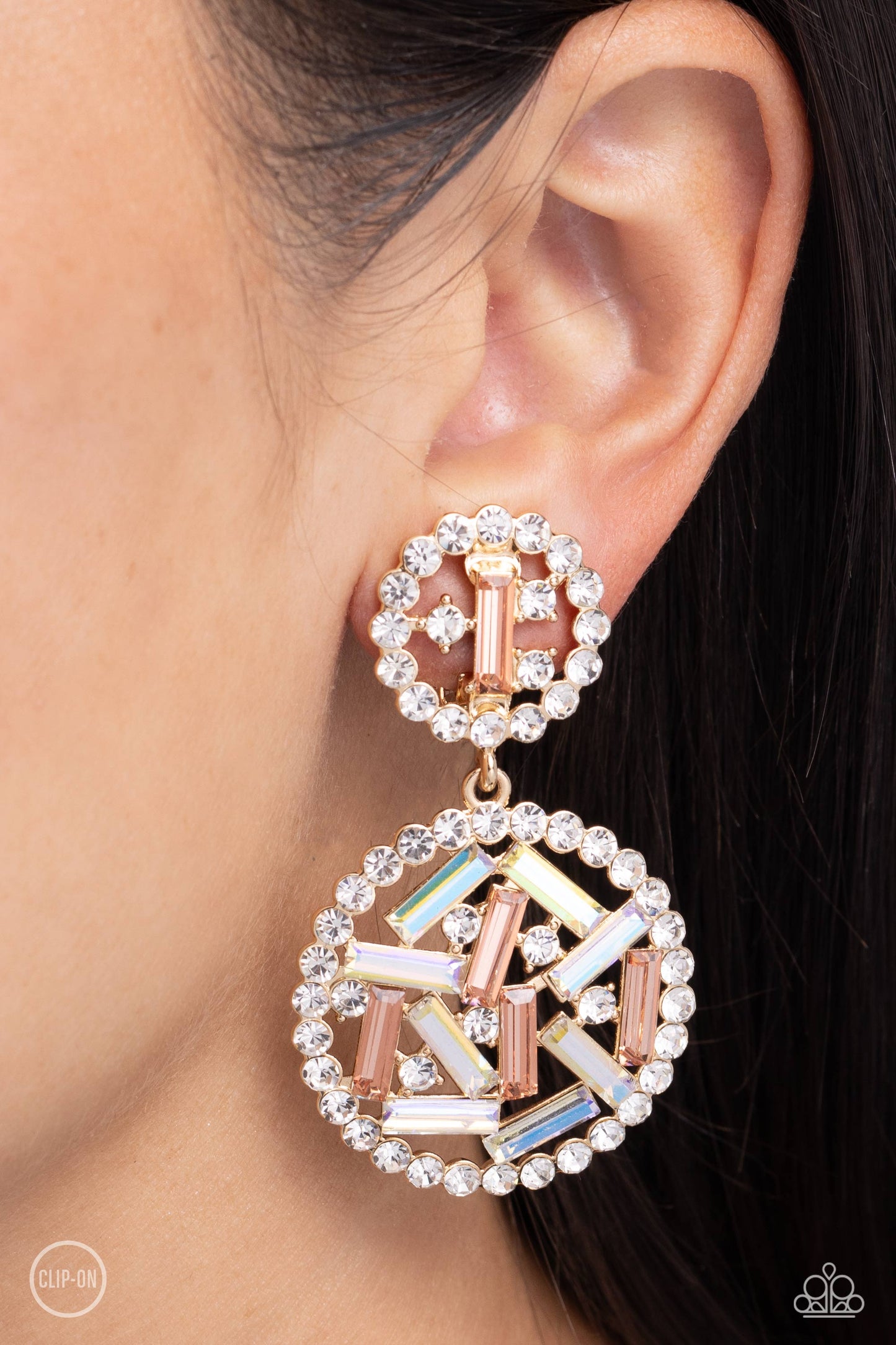 Gasp-Worthy Glam - Gold Earring clip-on